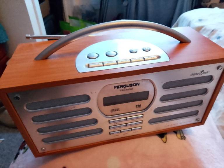 Dab radio