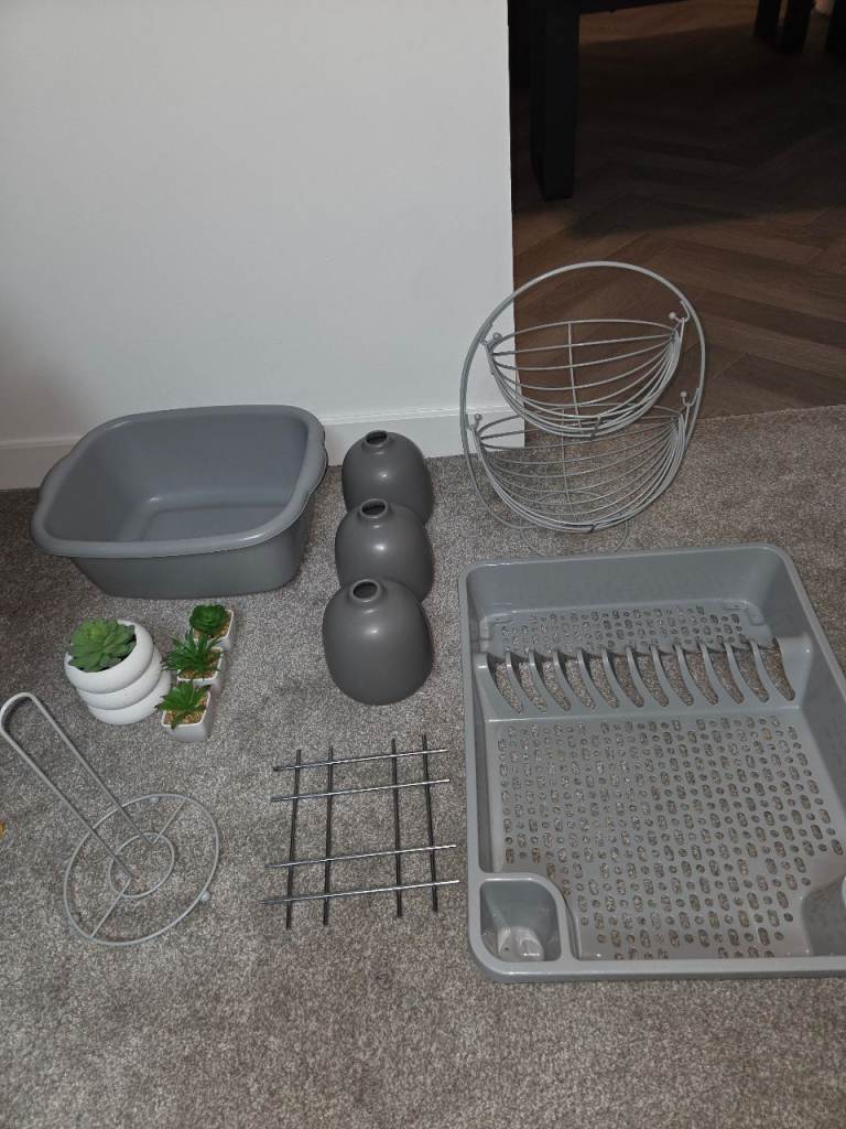 Grey kitchen bundle £10