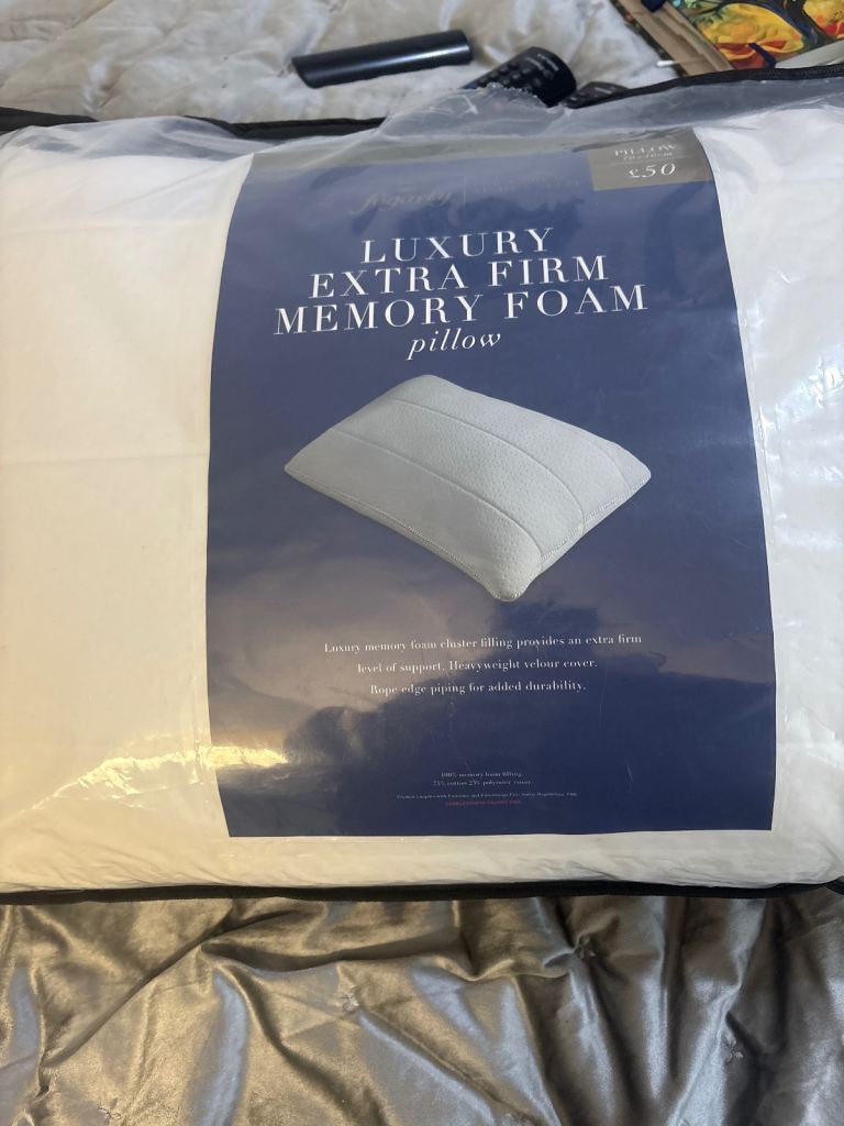 Memory foam pillow luxury