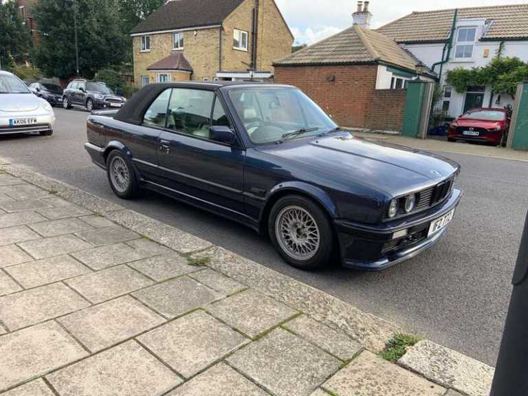 1989 BMW 325i Convertible (E30) - Manual