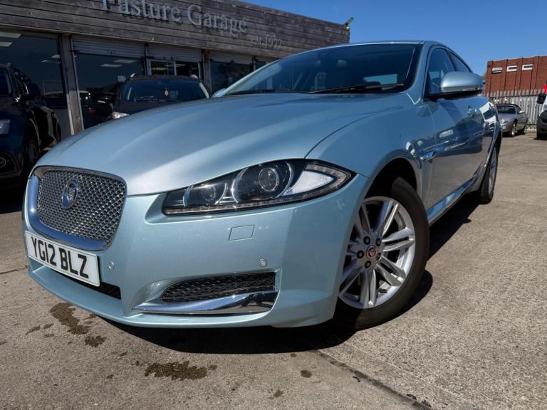 2012 Jaguar XF 3.0d V6 Luxury 4dr Auto SALOON DIESEL Automatic
