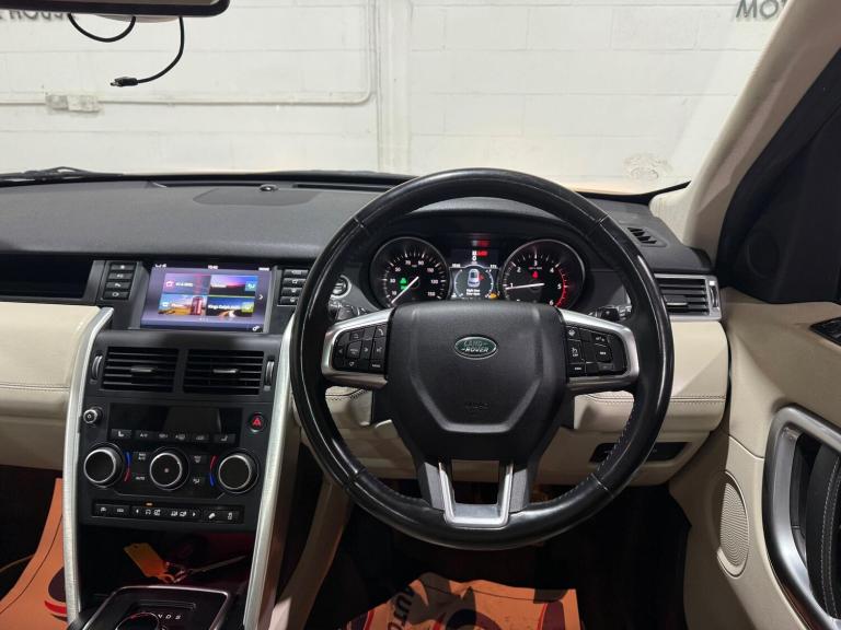 2017 Land Rover Discovery Sport 2.0 TD4 HSE Luxury Auto 4WD Euro 6 (s/s) 5dr ESTATE Diesel Automatic