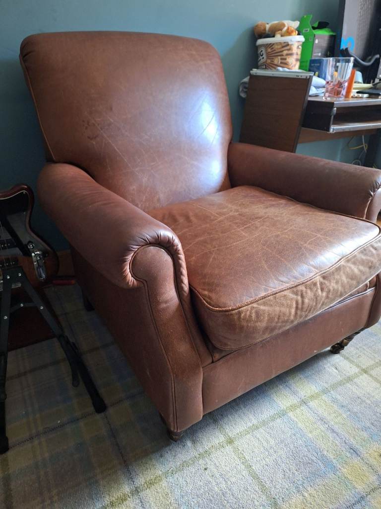 Genuine leather armchair