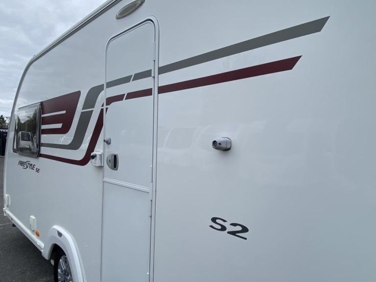 2014 SWIFT FREESTYLE SE S2 TOURING CARAVAN