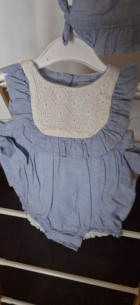 Tahari Baby Blue Romper with Bonnet – Size 3-6 Months