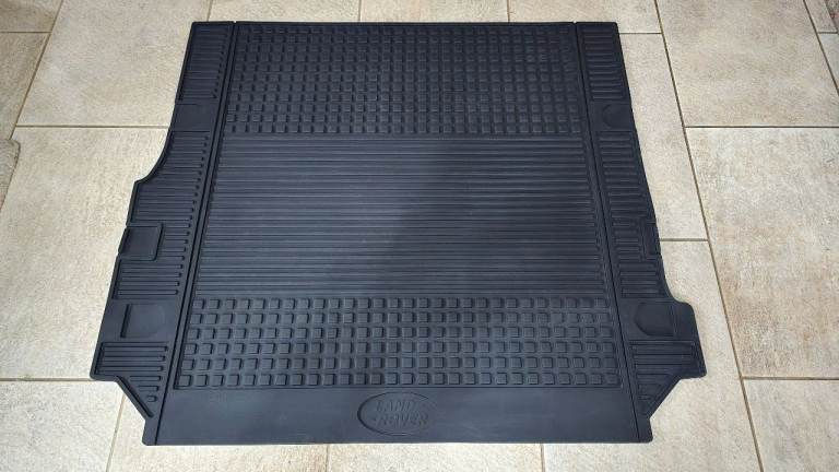Genuine Land Rover Discovery 4 Rubber Boot Mat