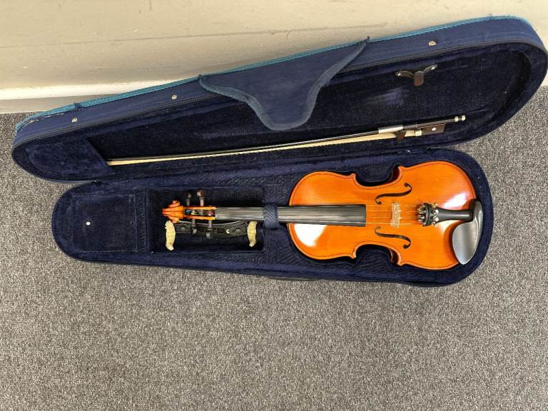 1/2 Size Violin with Bow and Hard Case
