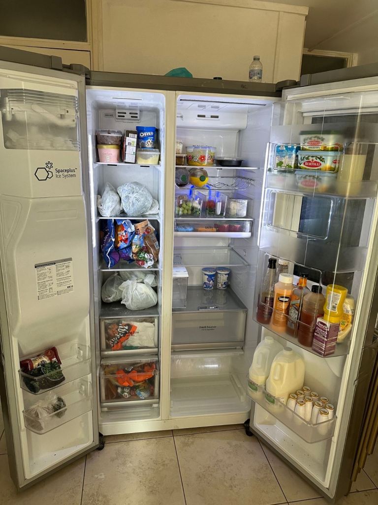 Fridge freezer 