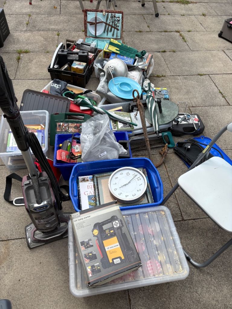 Car boot house clearance, power tools, shark vacuum, random items 