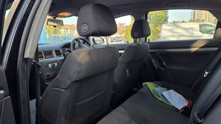 Vauxhall, VECTRA, Hatchback, 2007, Manual, 1796 (cc), 5 doors