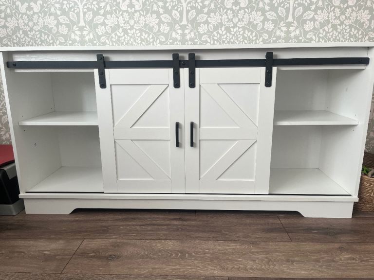 White sideboard 