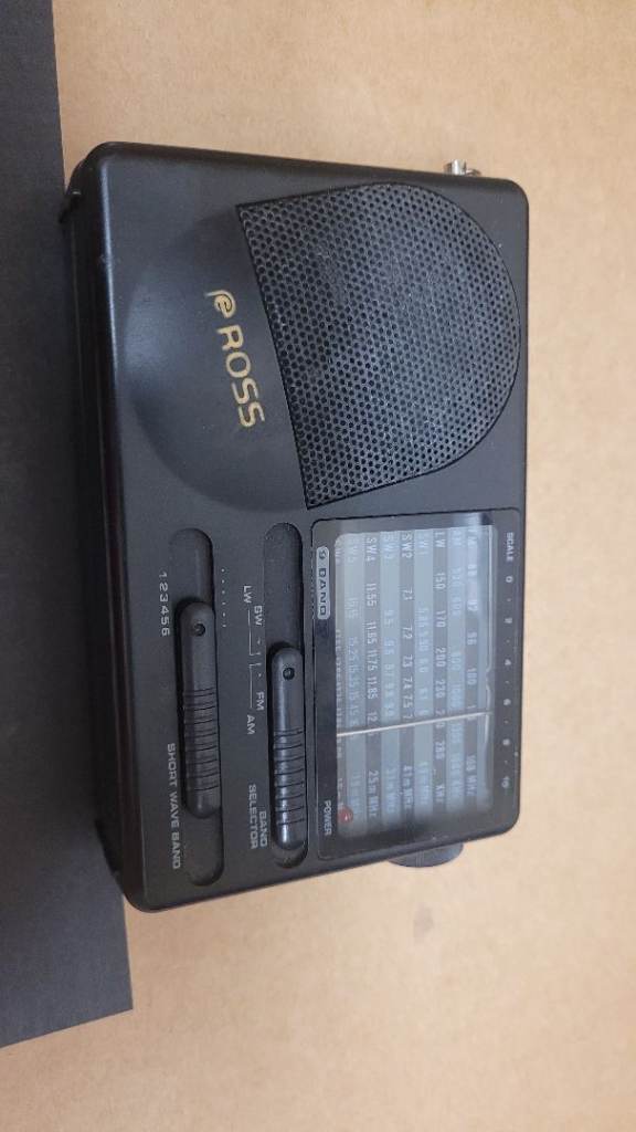 Ross World Band Radio 