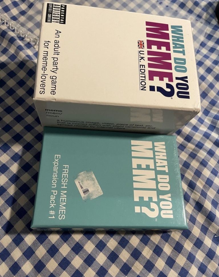 What Do You Meme? UK Edition - Family Party Fun Game Kids Adults Boardgame