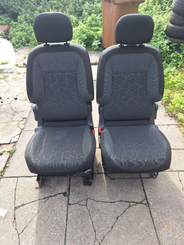 Peugeot partner front seats 