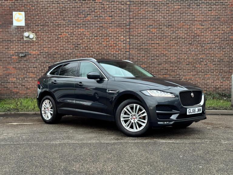 2017 Jaguar F-Pace 2.0d Portfolio 5dr Auto AWD ESTATE DIESEL Automatic