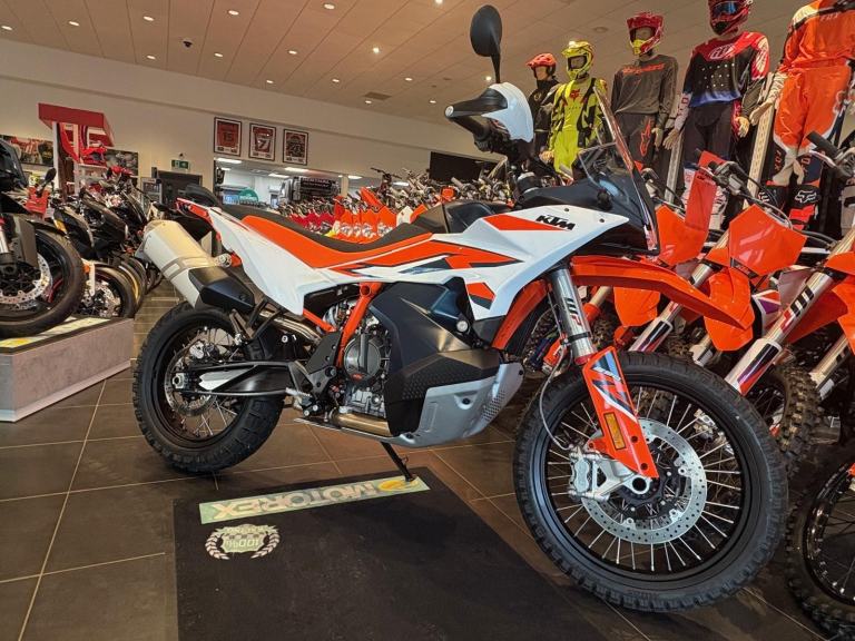 KTM 890 Adventure R FREE TECH PACK FOR THE MONTH OF JUNE, Low Rate Finance