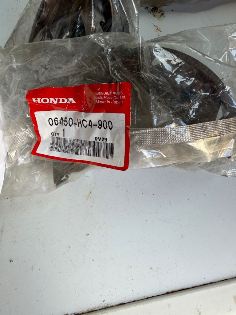 Honda Quad Brake shoes 06450-hc4-900