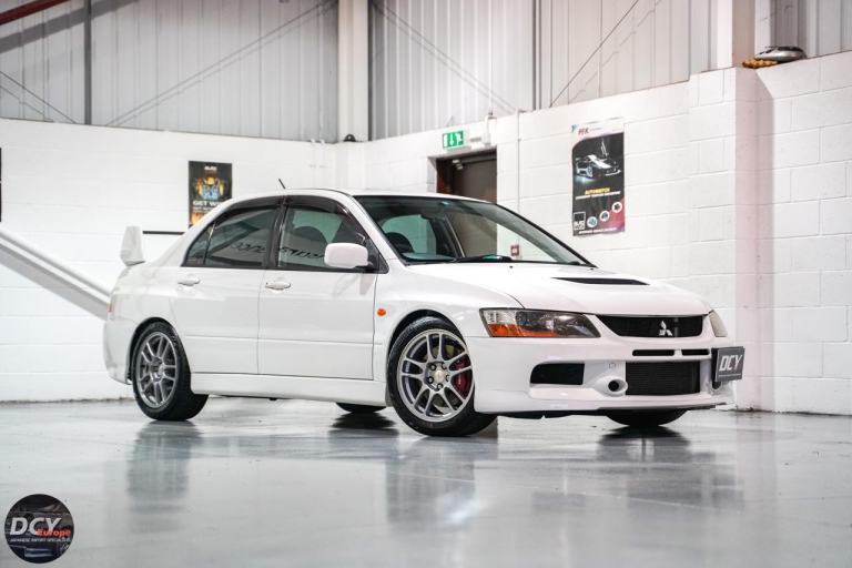 MITSUBISHI LANCER EVO 9 GT White Manual Petrol 2005