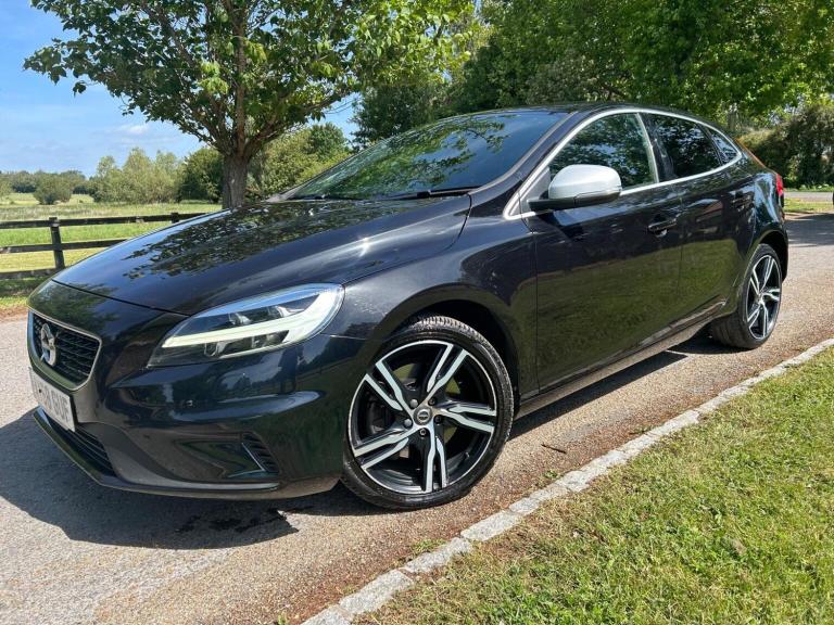 VOLVO V40 1.5 T2 GPF R-Design Pro Auto Euro 6 (s/s) 5dr 2018