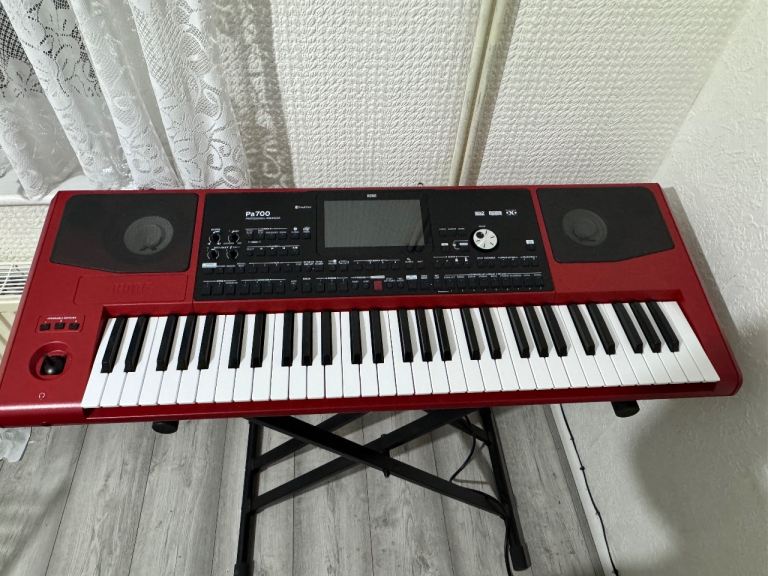 Korg PA 700