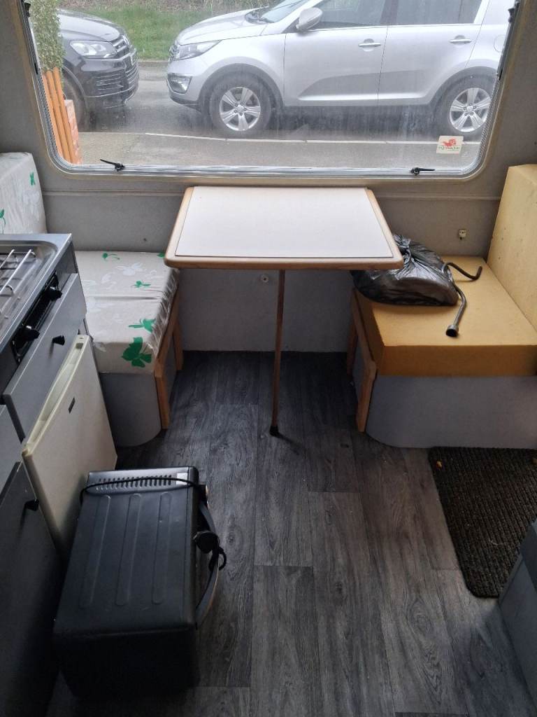 Esteral folding caravan 