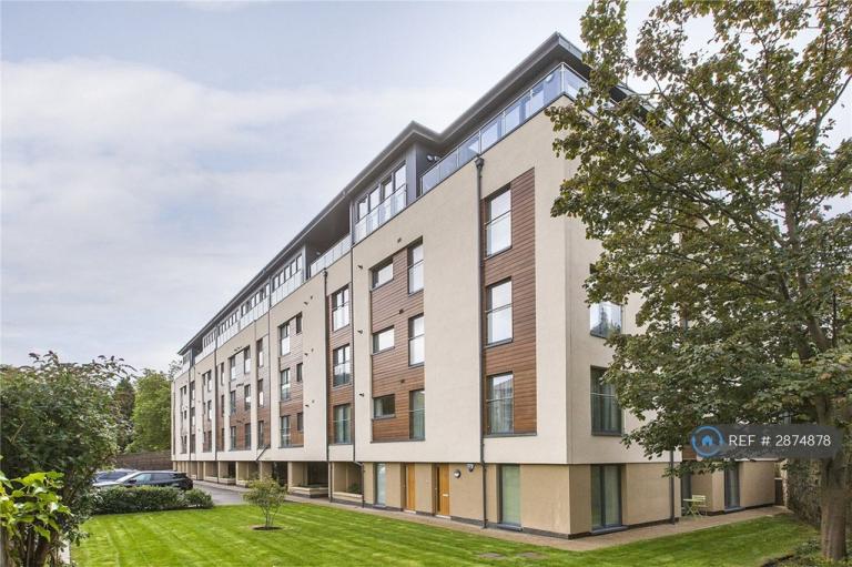 3 bedroom flat in Ravelston Terrace, Edinburgh, EH4 (3 bed) (#2874878)