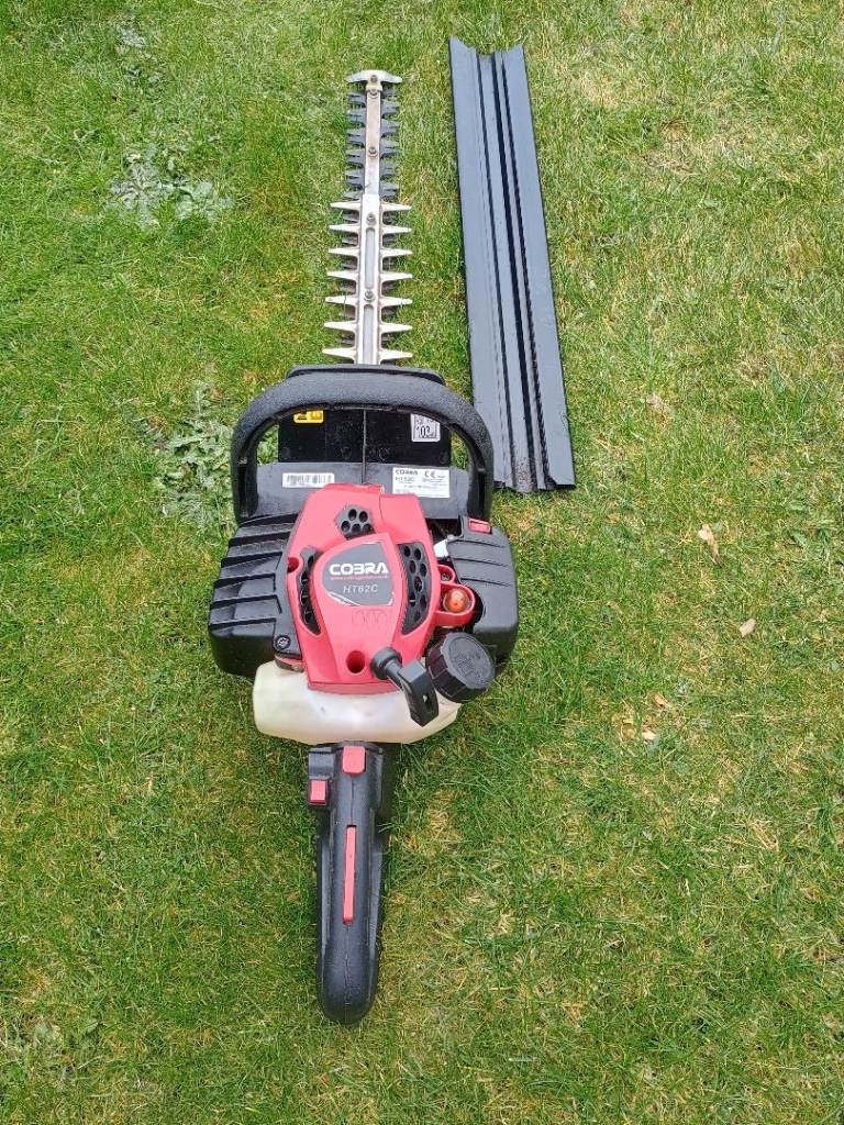 2 X Hedge Trimmers: Cobra HT62C 24" And a Tanaka S/start THT-2100S 24"  