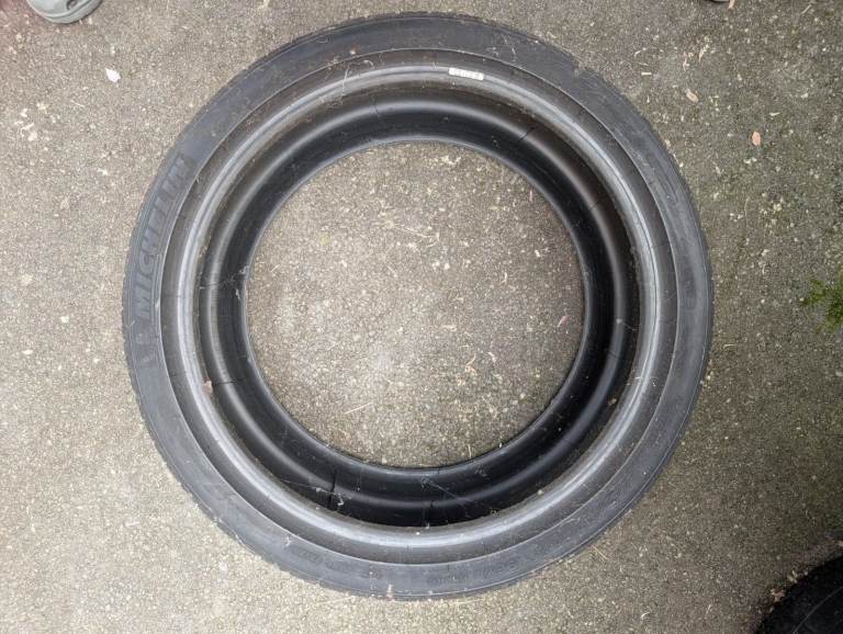 Michelin Pilot Sport 235/35 ZR19 (96Y) — Part Worn Tyre