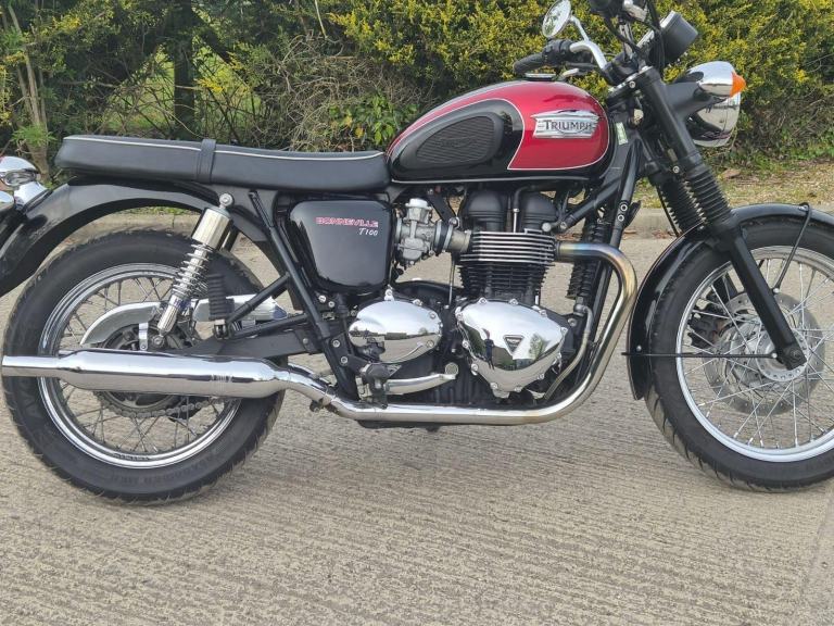 2014 64 Triumph Bonneville T100 865 Roadsterretro 26759 miles