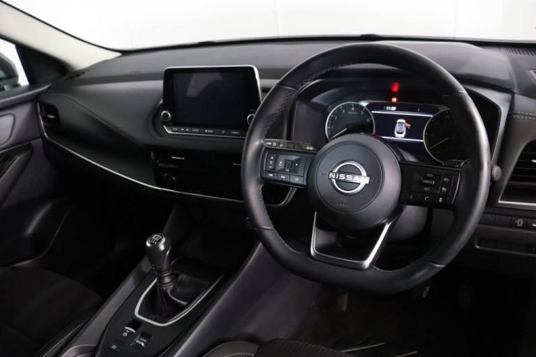 2022 Nissan Qashqai 1.3 DIG-T MHEV Acenta Premium 5dr (APPLE CAR PLAY, REV CAMERA) Manual