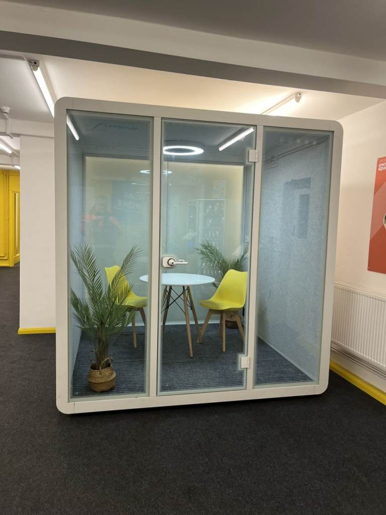 Office Meeting Pod / Acoustic Booth – Great for Offices or Studios