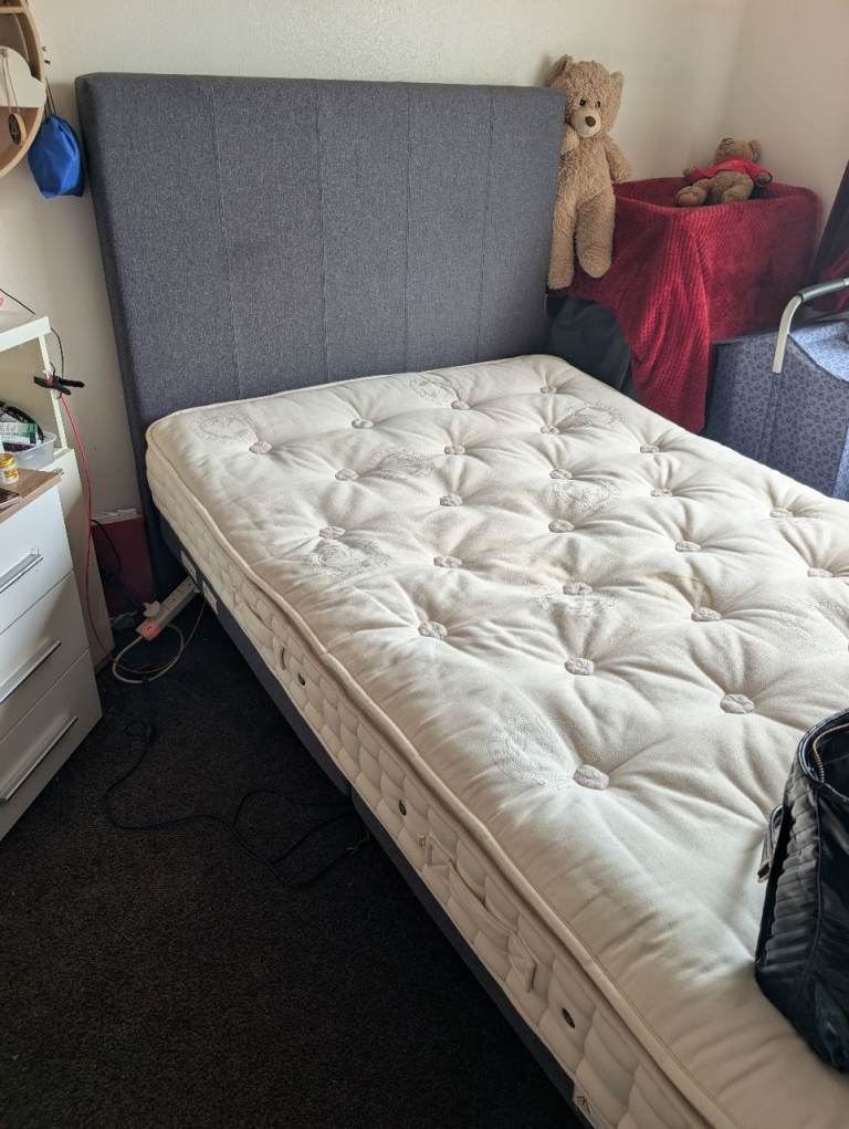 Recliner bed