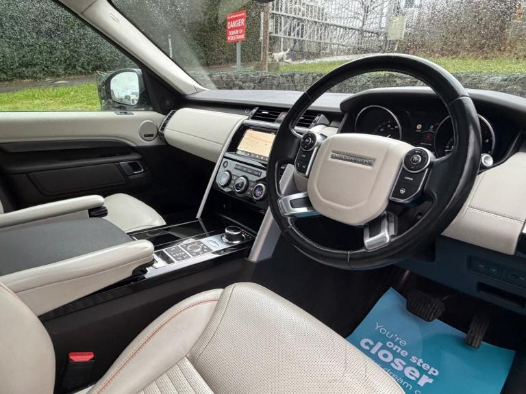 2017 Land Rover Discovery 3.0 TDV6 HSE Automatic 4WD Euro 6 5dr SUV Diesel Automatic