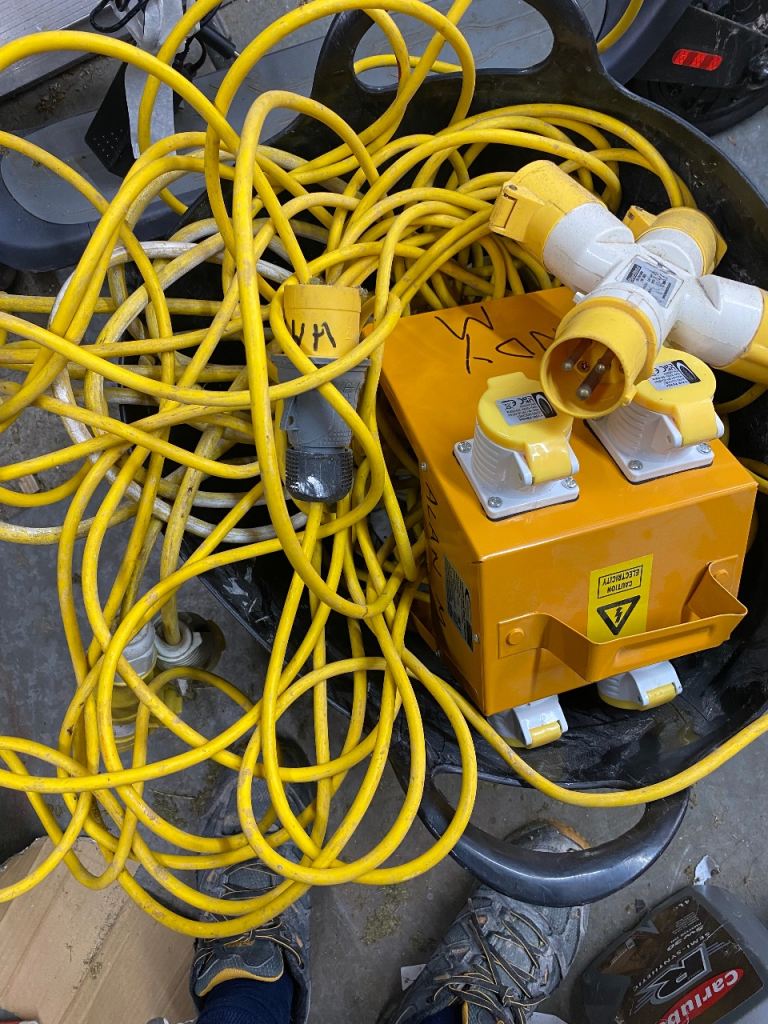 110 v extension leads 