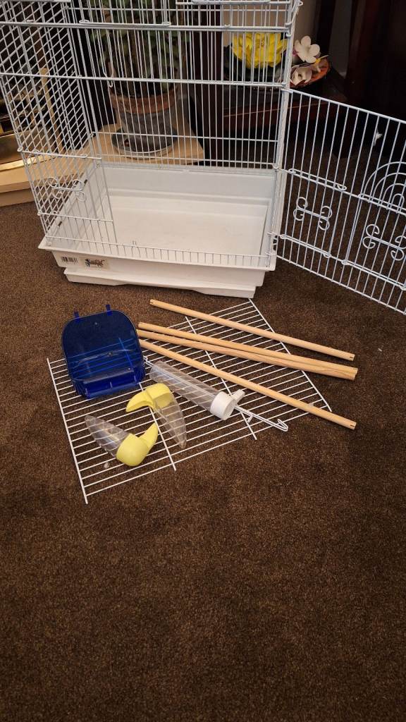 Large Tall White Metal Bird Cage Suitable For Budgies, Canaries, Finches etc