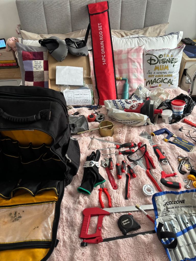 Job lot of plumbing tools and fittings