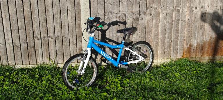 Woom 3 kids 16-inch bike blue. Good condition