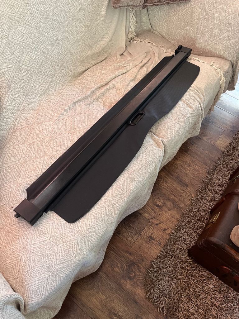 BMW e53 rear load cover