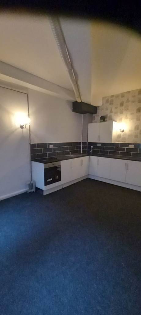 **AVAILABLE** 11A-15 PICADILLY FLAT 1, ST1 1DG