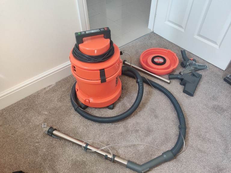 Multifunction Vax Hoover & Carpet Cleaner 6131T 