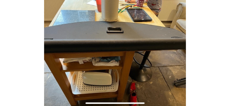 Parcel shelf for Audi a6 avant 2010