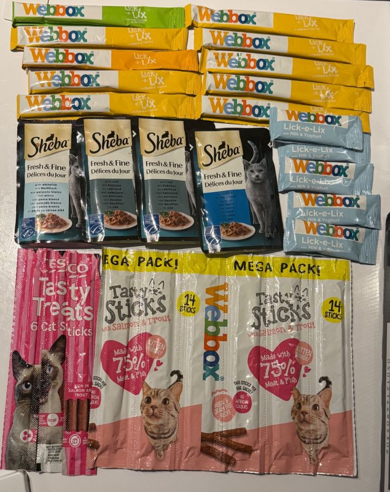Cat assorted bundle 