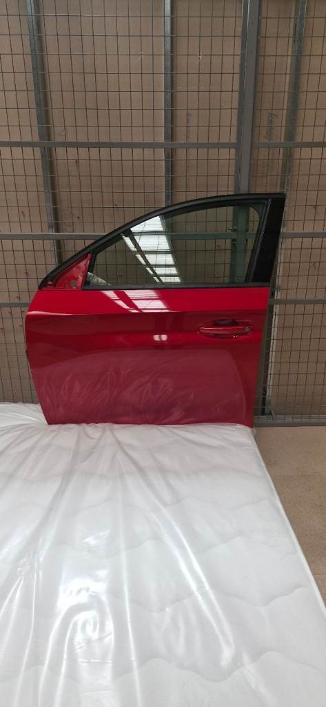 Peugeot 208, 2019-2024 front passanger door elixir red 