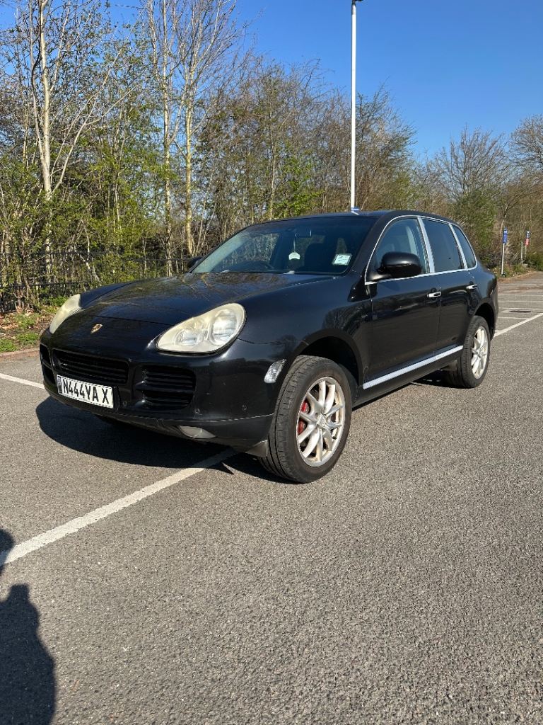 Porsche Cayenne S. 2005. Petrol 3.2