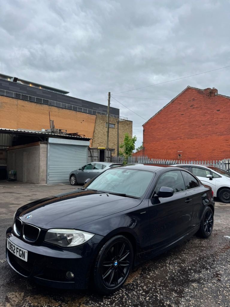 BMW, 1 SERIES, Coupe, 2012, Semi-Auto, 1995 (cc), 2 doors