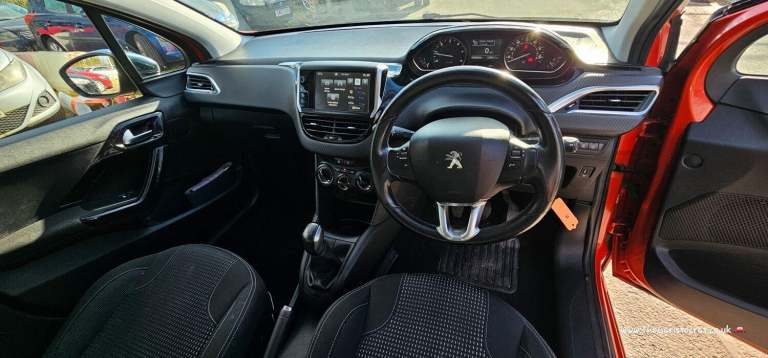 PEUGEOT 208 1.6 BlueHDi Allure 2015