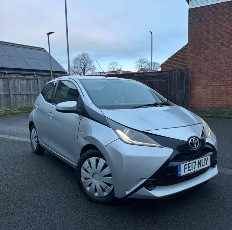 Toyota, AYGO, Hatchback, 2017, Manual, 998 (cc), 5 doors