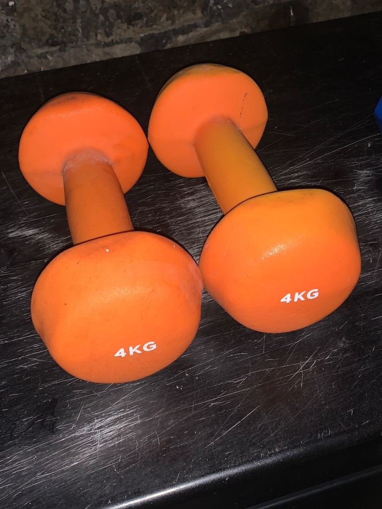 4kg dumbbells