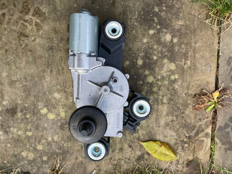 FORD FOCUS MK3 REAR WINDOW WIPER MOTOR F1FB-17K441-AA