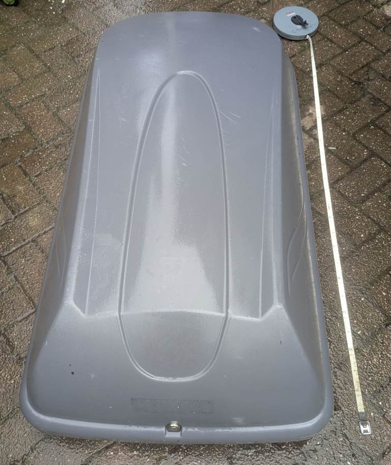 Car roof box and bars